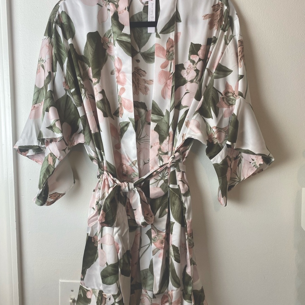 Bridal Victoria’s Secret robe